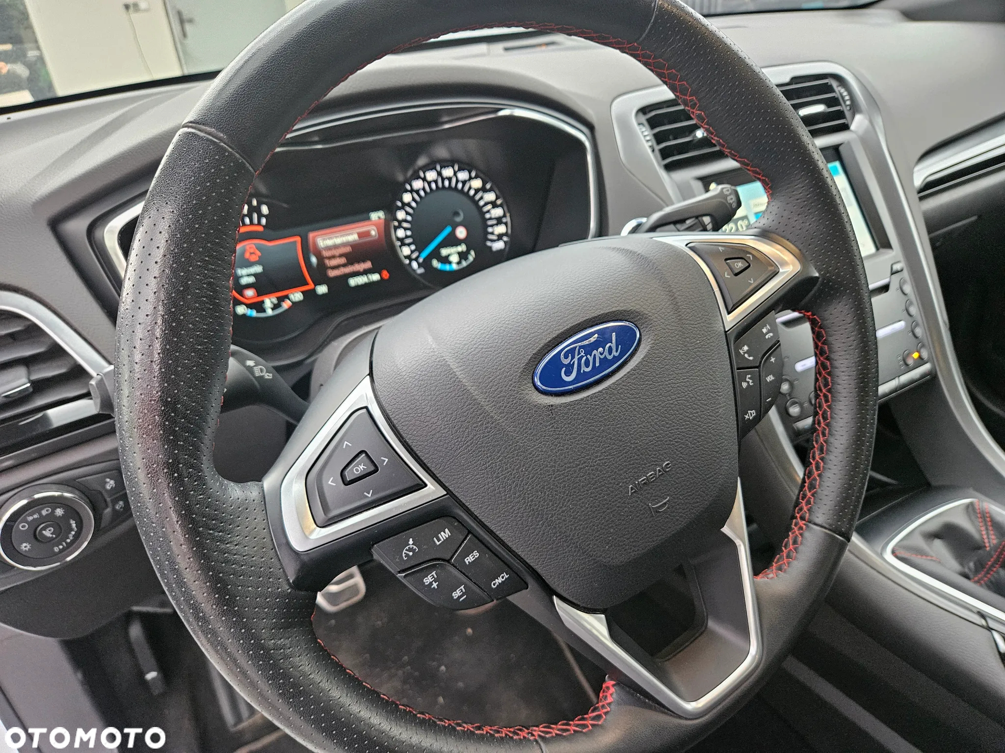 Ford Mondeo 1.5 EcoBoost Start-Stopp ST-Line - 14