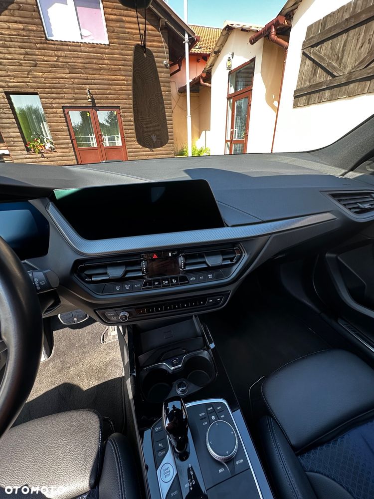 BMW Seria 1 - 22