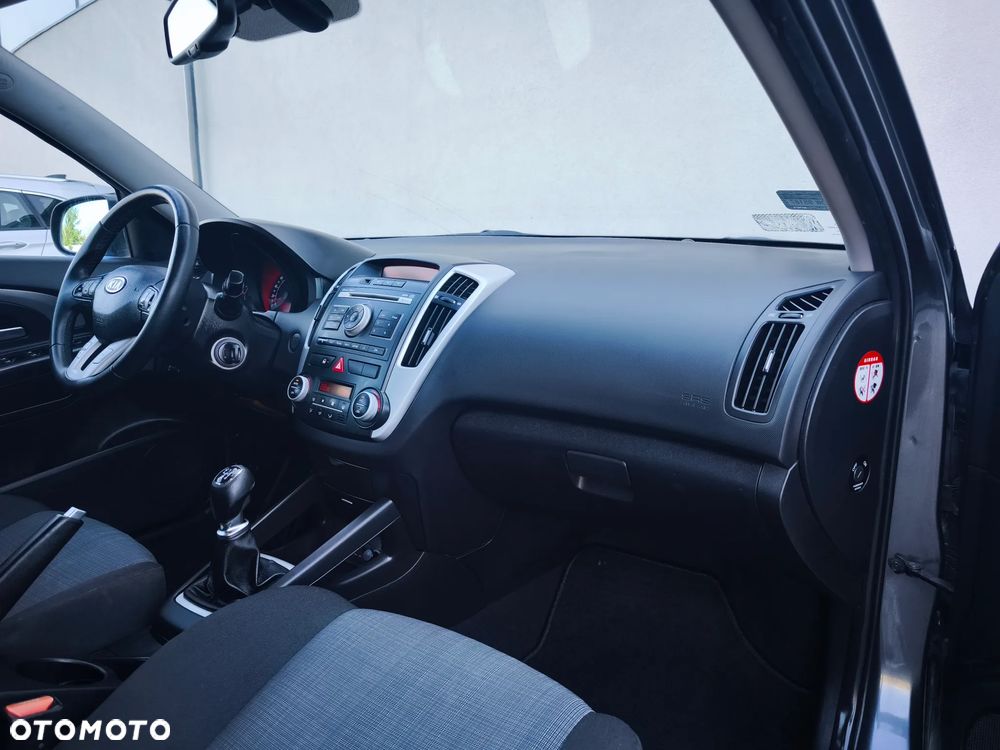 Kia Ceed 1.6 Optimum + - 18