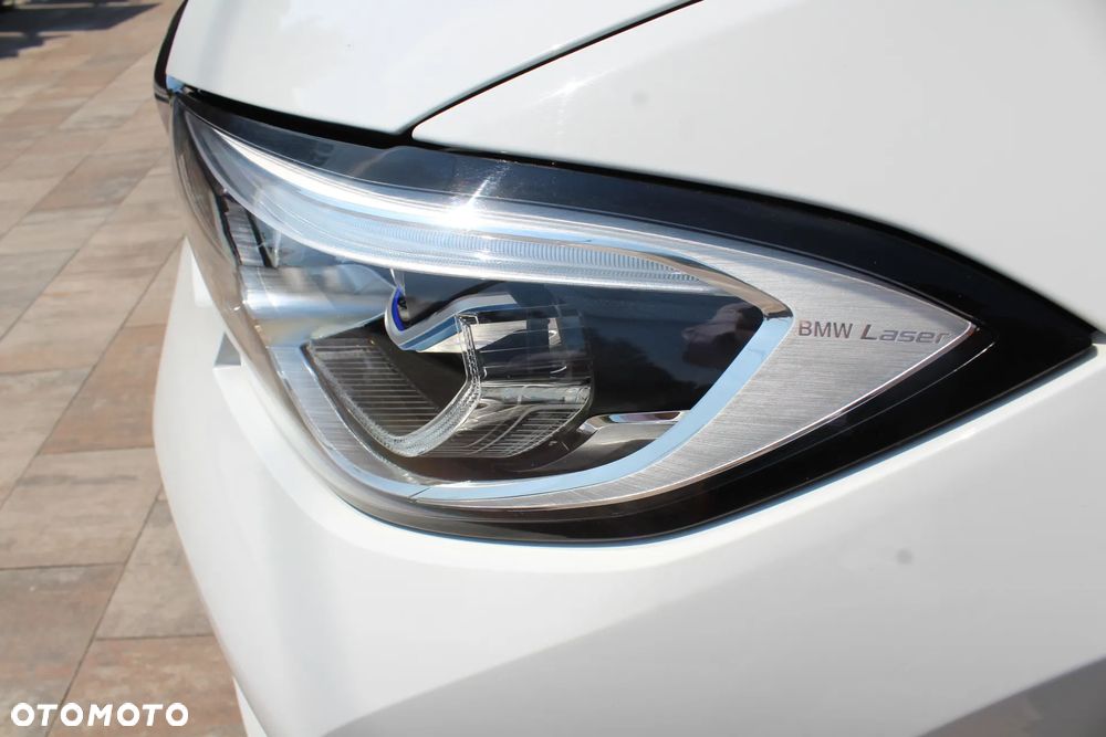 BMW Seria 3 320i xDrive Sport Line - 10