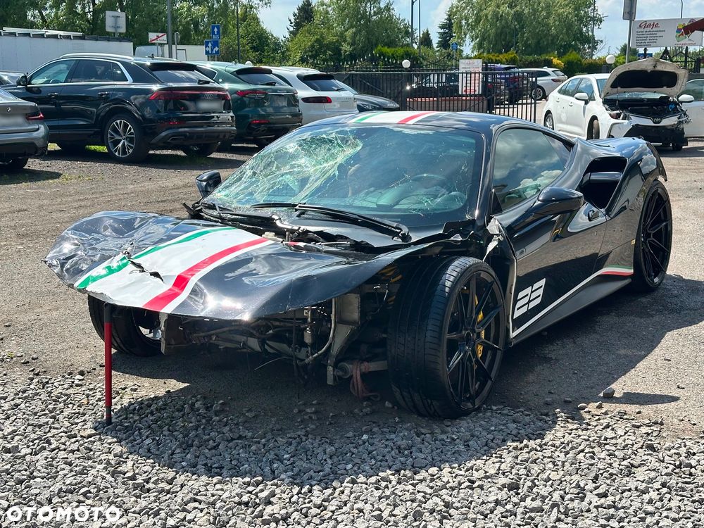Ferrari 488 - 9