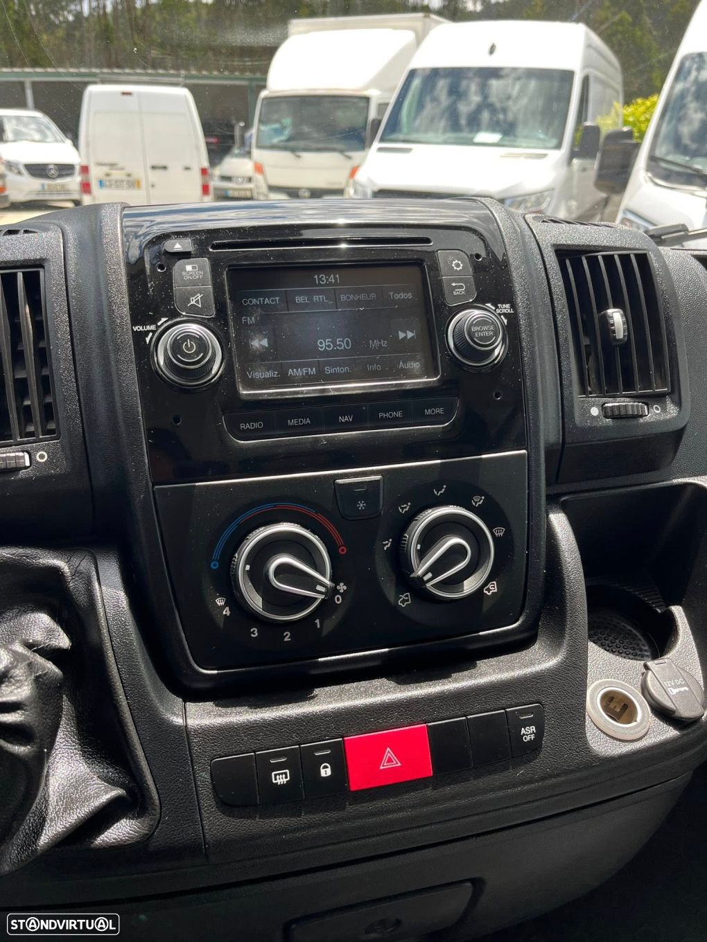 Peugeot Boxer 3.0hdi    7lugares - 17