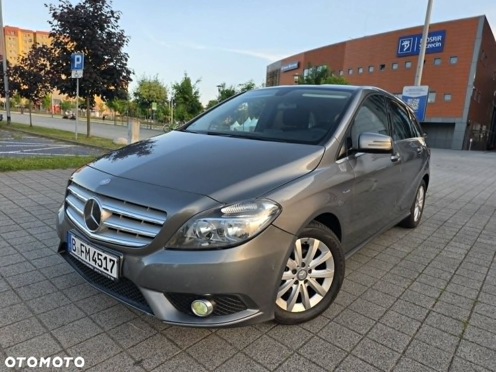 Mercedes-Benz Klasa B 180 7G-DCT Edition - 1