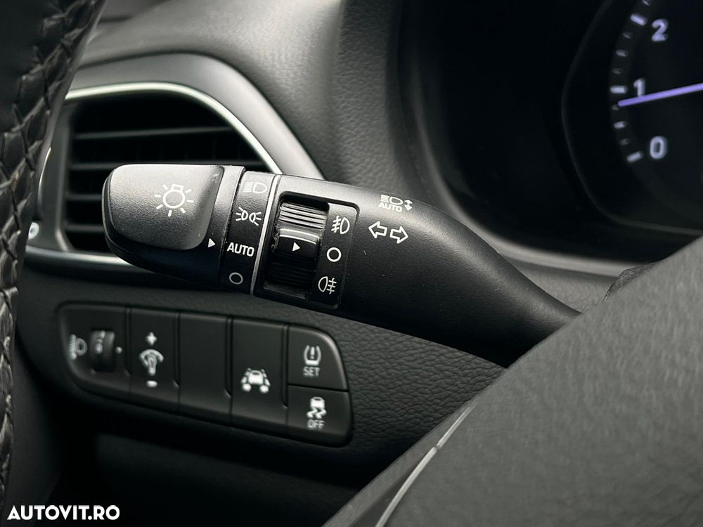 Hyundai i30 1.4 100CP 5DR M/T Comfort - 26