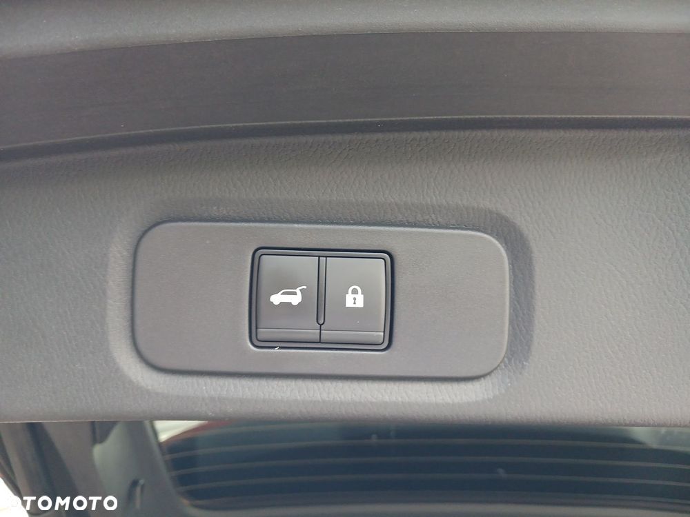 Nissan Qashqai 1.3 DIG-T mHEV N-Connecta Xtronic - 25