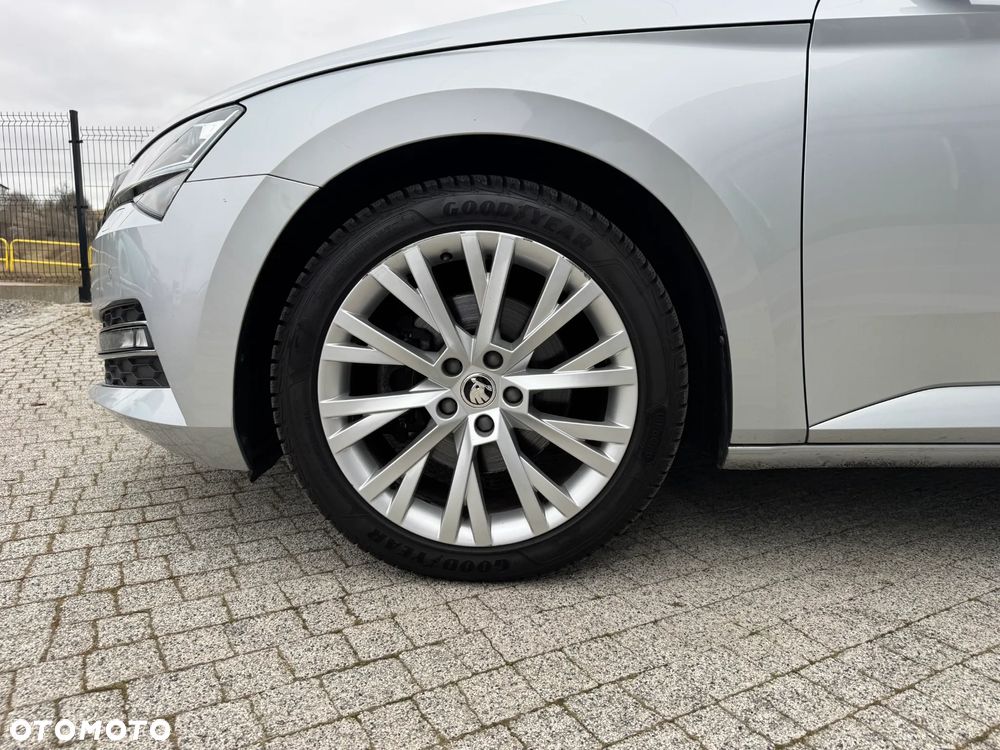 Skoda Superb 2.0 TDI DSG Ambition - 13