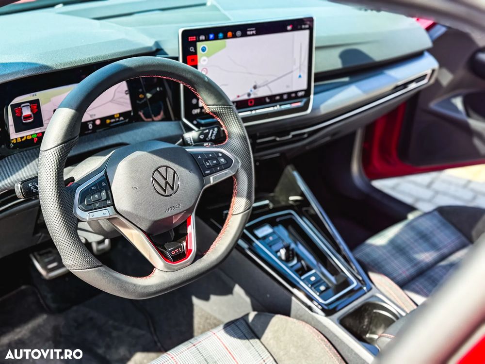 Volkswagen Golf GTI - 17