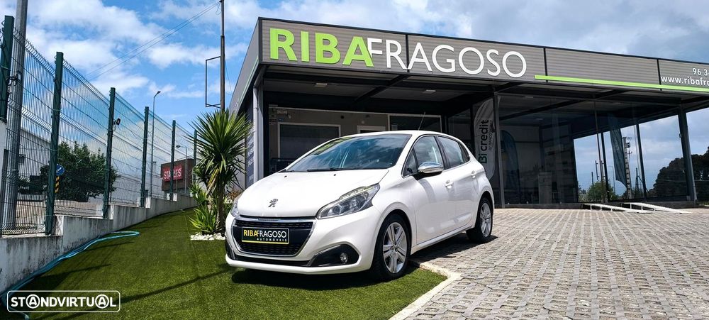 Peugeot 208 1.2 PureTech Allure - 1