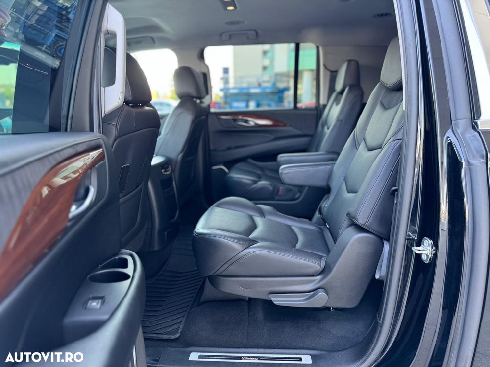 Cadillac Escalade 6.2 V8 ESV Platinum - 23