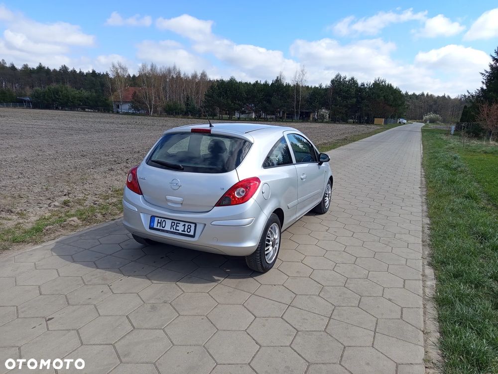 Opel Corsa 1.2 16V - 6