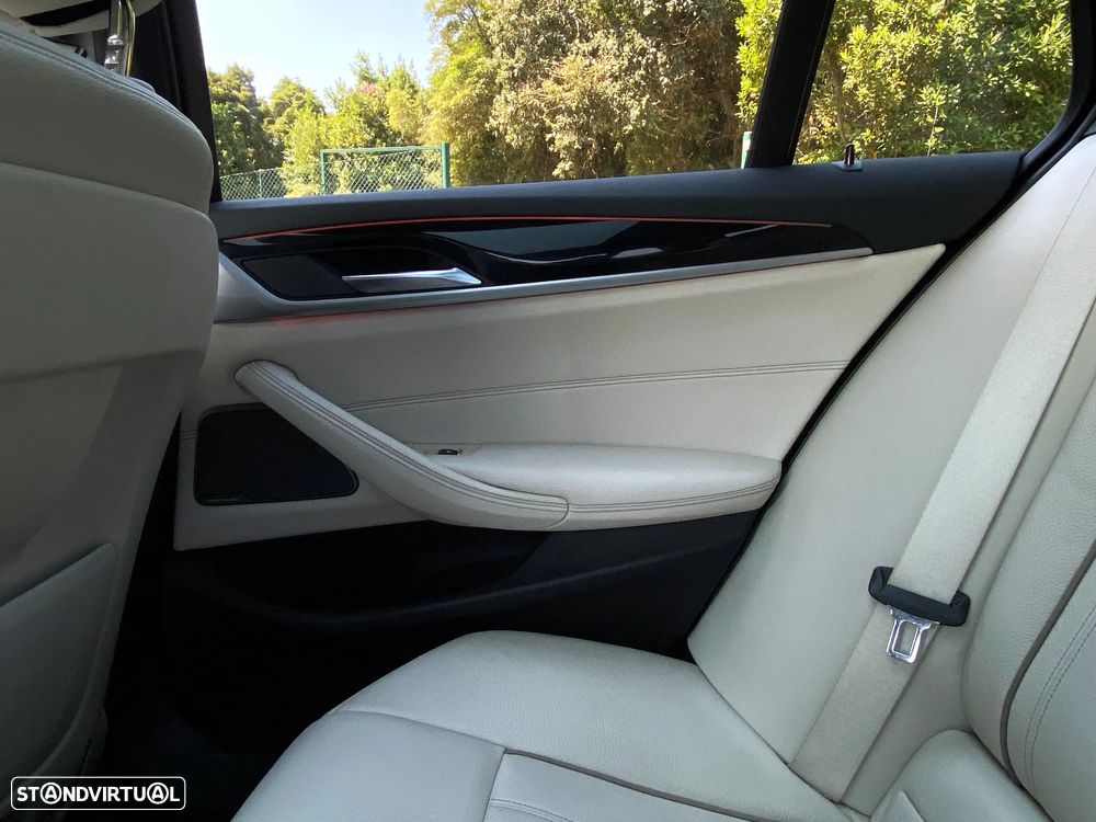 BMW 525 d Pack M Auto - 48