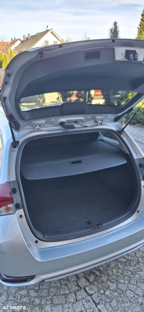 Toyota Auris 1.4 D-4D Premium Comfort - 13