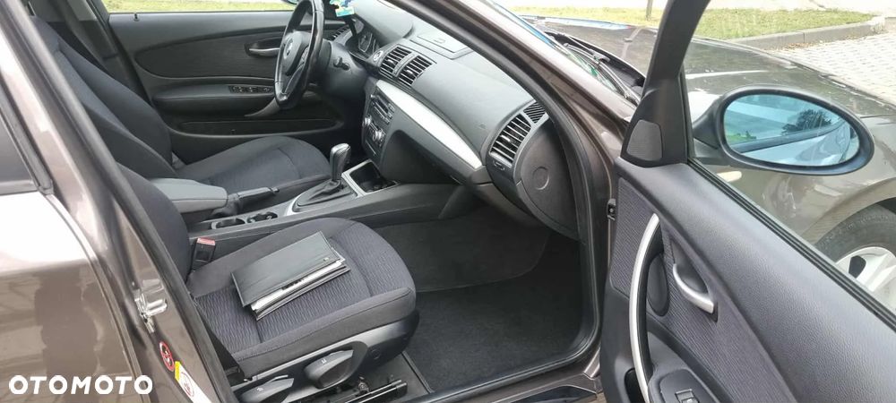 BMW Seria 1 118d - 6
