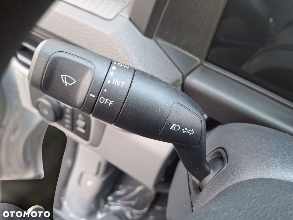 Volkswagen Transporter Furgon 2.0 TDI 150 KM manual - 25