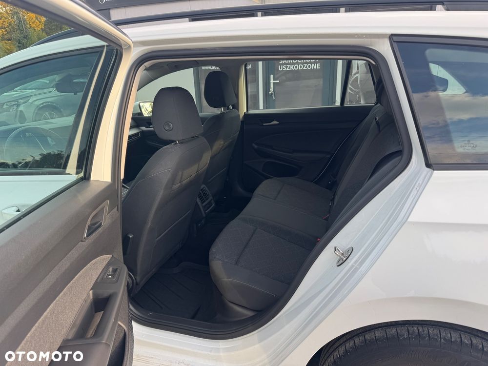Volkswagen Golf VIII 1.5 TSI EVO Style - 16