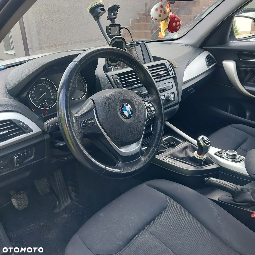 BMW Seria 1 116i - 6