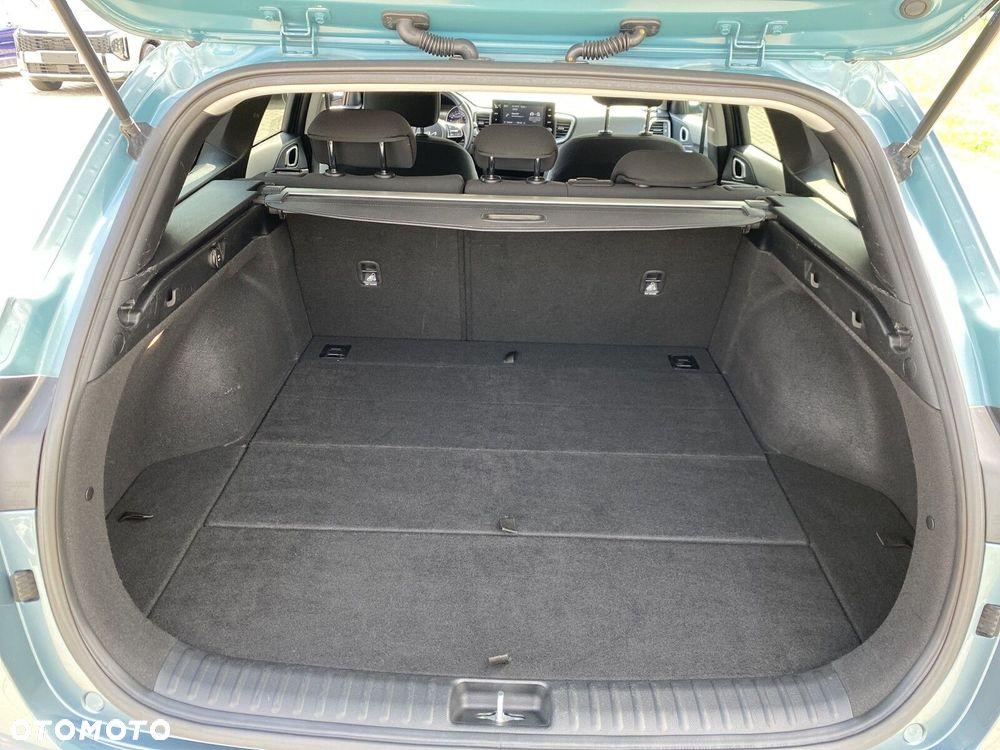 Kia Ceed - 13