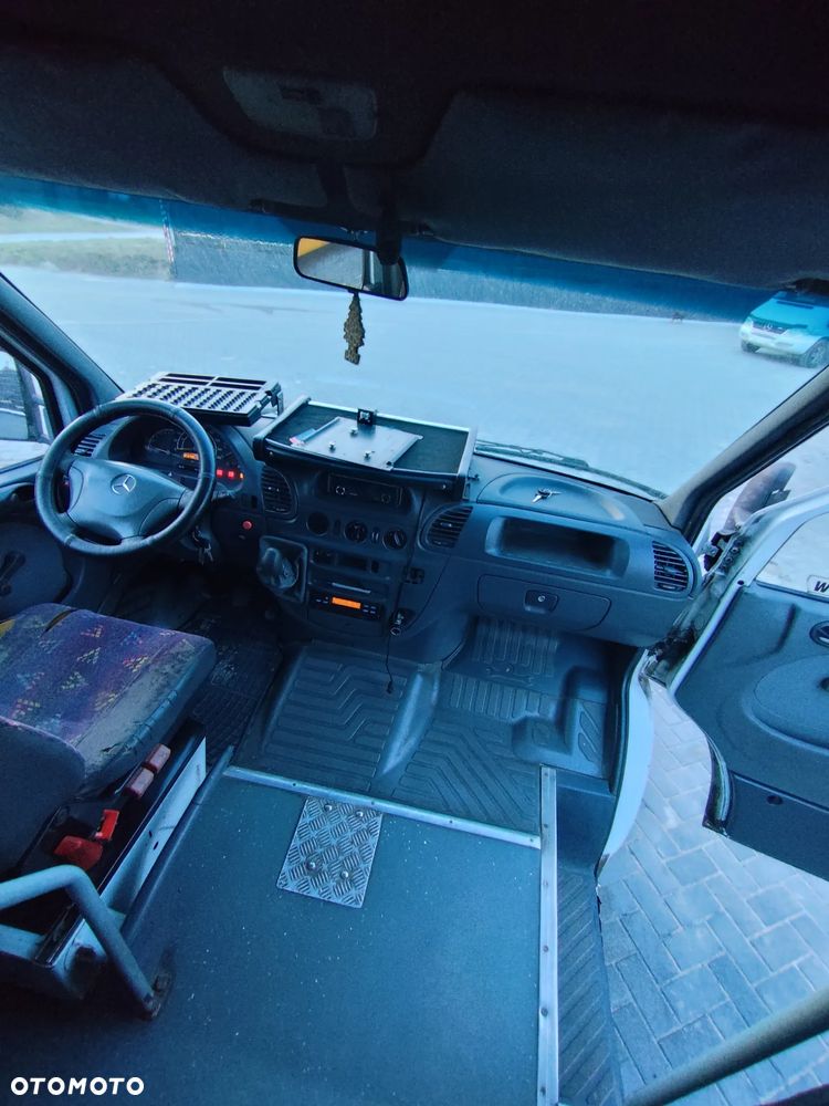 Mercedes-Benz Sprinter - 6