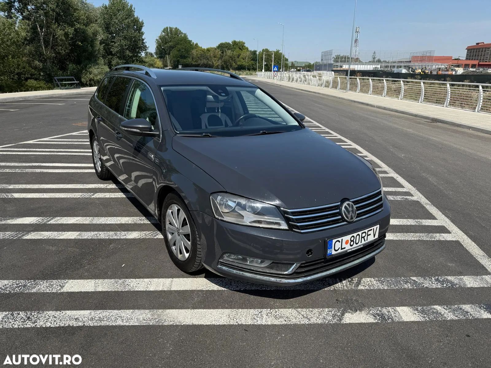 Volkswagen Passat Variant 2.0 TDI Blue TDI DSG Comfortline - 1