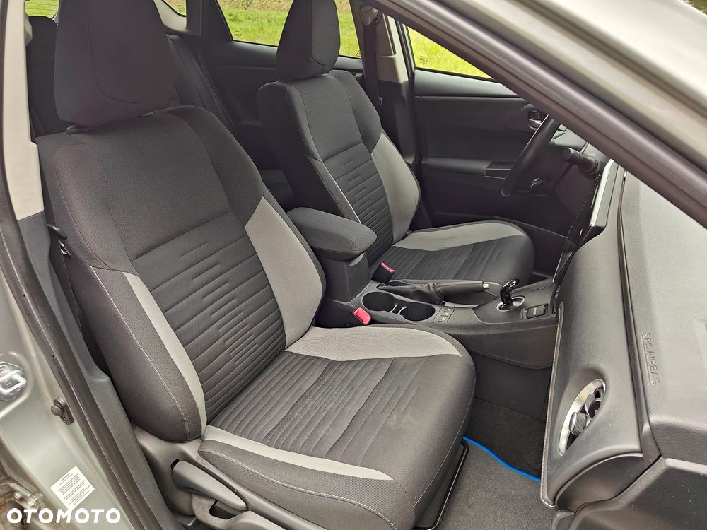 Toyota Auris - 28