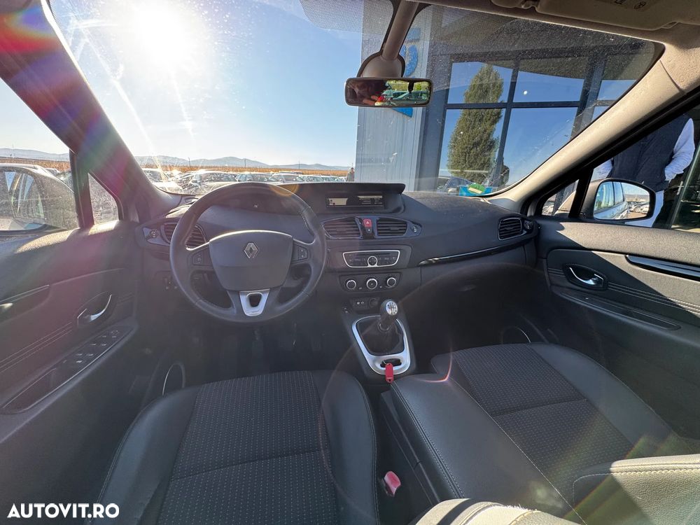 Renault Scenic 1.9dCi Privilege - 23