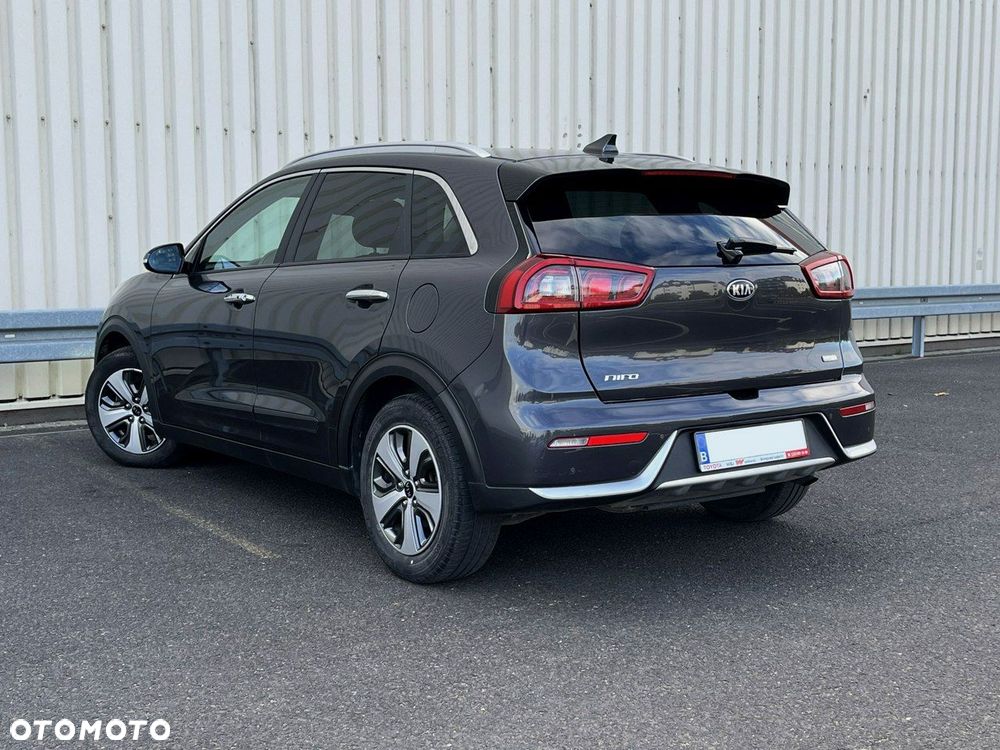 Kia Niro 1.6 GDI Hybrid L Business Line - 7