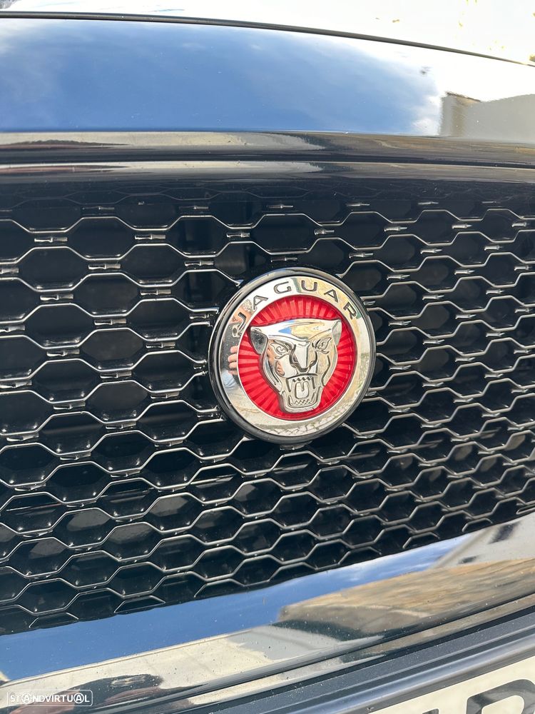 Jaguar XE 2.0 D R-Sport Aut. - 13