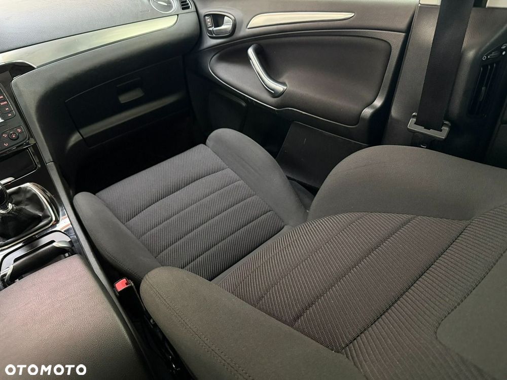 Ford Galaxy 2.0 TDCi Titanium - 24