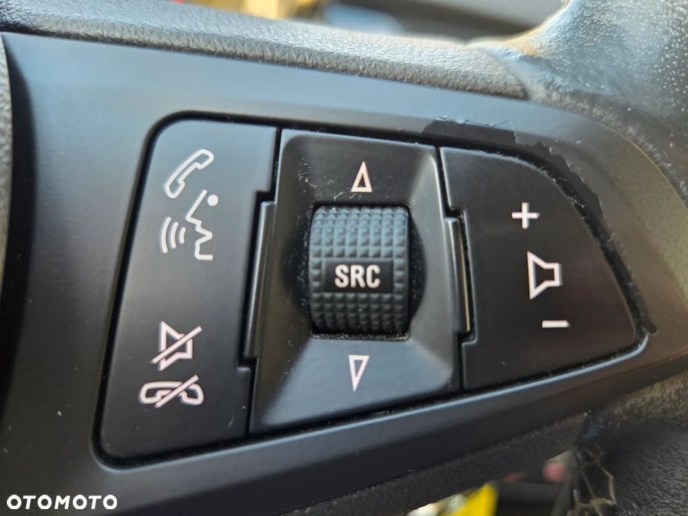 Opel Corsa 1.4 drive - 25