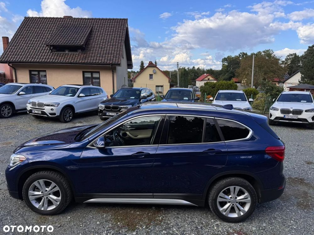 BMW X1 xDrive25i Advantage - 8