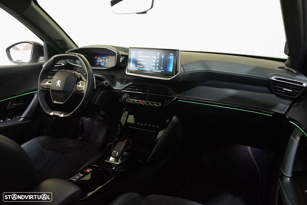 Peugeot 2008 1.2 PureTech GT Pack EAT8 - 12