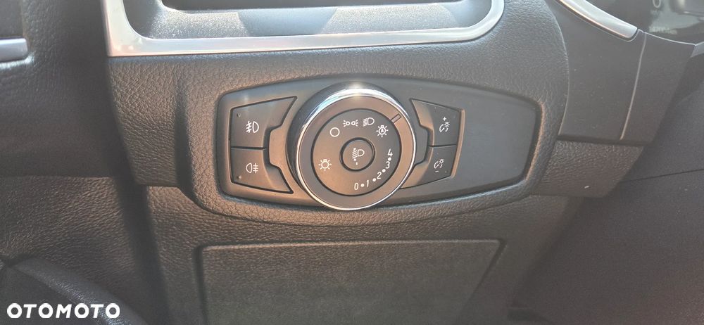 Ford S-Max 1.5 Eco Boost Start-Stopp Titanium - 31