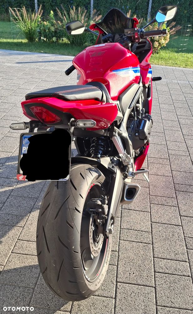 Honda CBR - 8