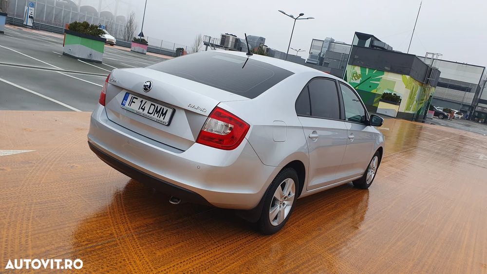 Skoda RAPID 1.2 TSI Style - 30