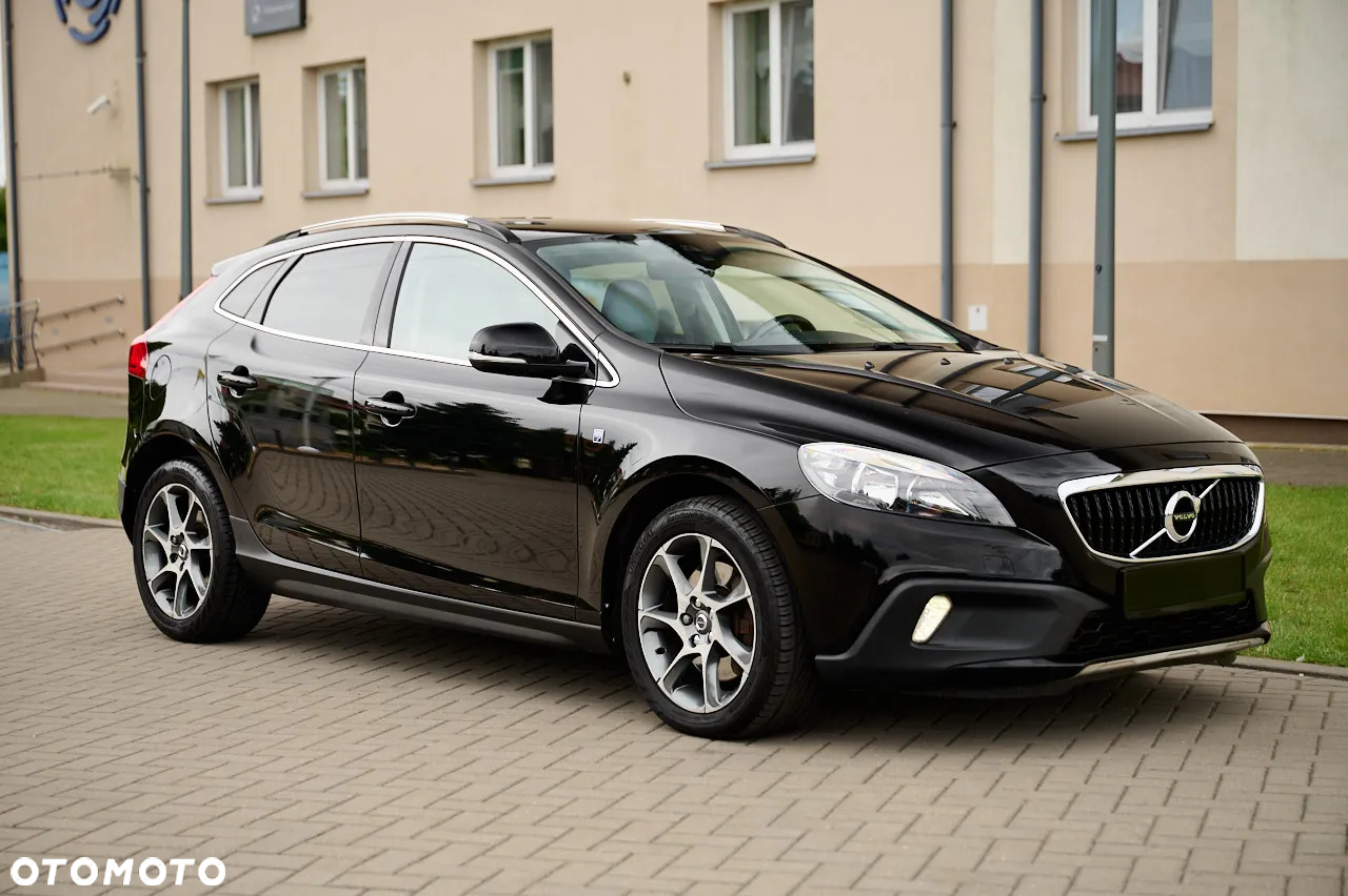 Volvo V40 Cross Country D2 Drive-E Ocean Race - 12