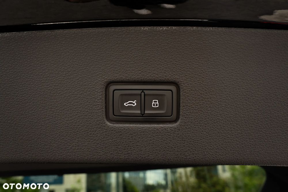 Audi SQ8 - 33