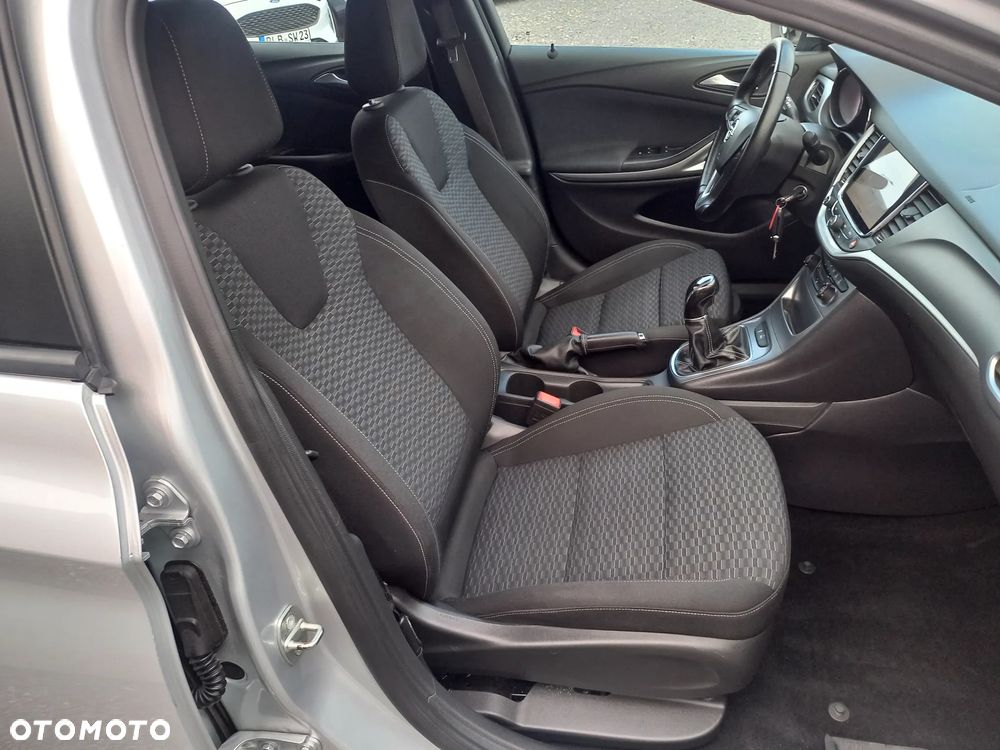 Opel Astra 1.6 CDTI Enjoy - 17