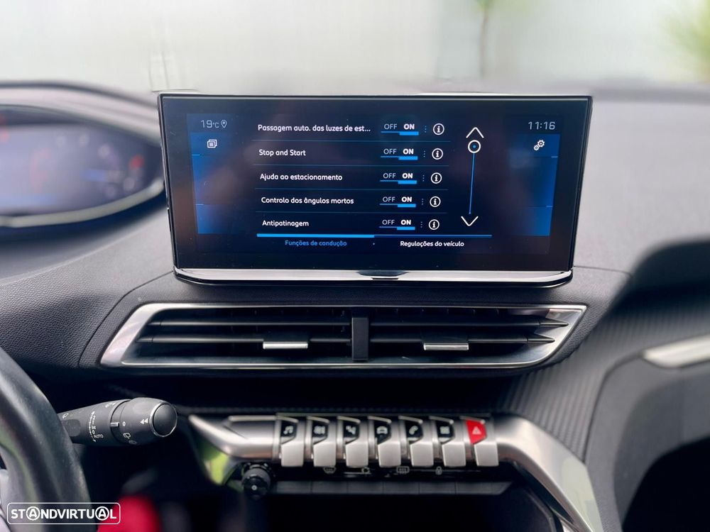 Peugeot 3008 1.5 BlueHDi Allure EAT8 - 22