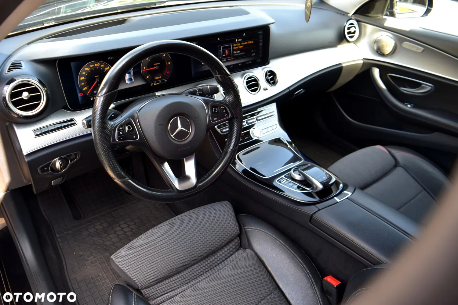 Mercedes-Benz Klasa E 220 d Business Edition 9G-TRONIC - 16