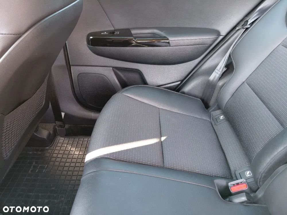 Kia Sportage 1.6 GDI Black Edition 2WD - 9