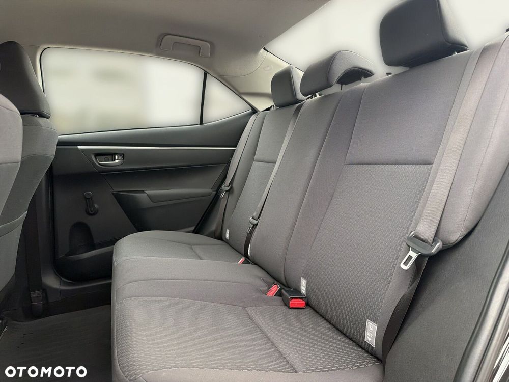 Toyota Corolla - 14