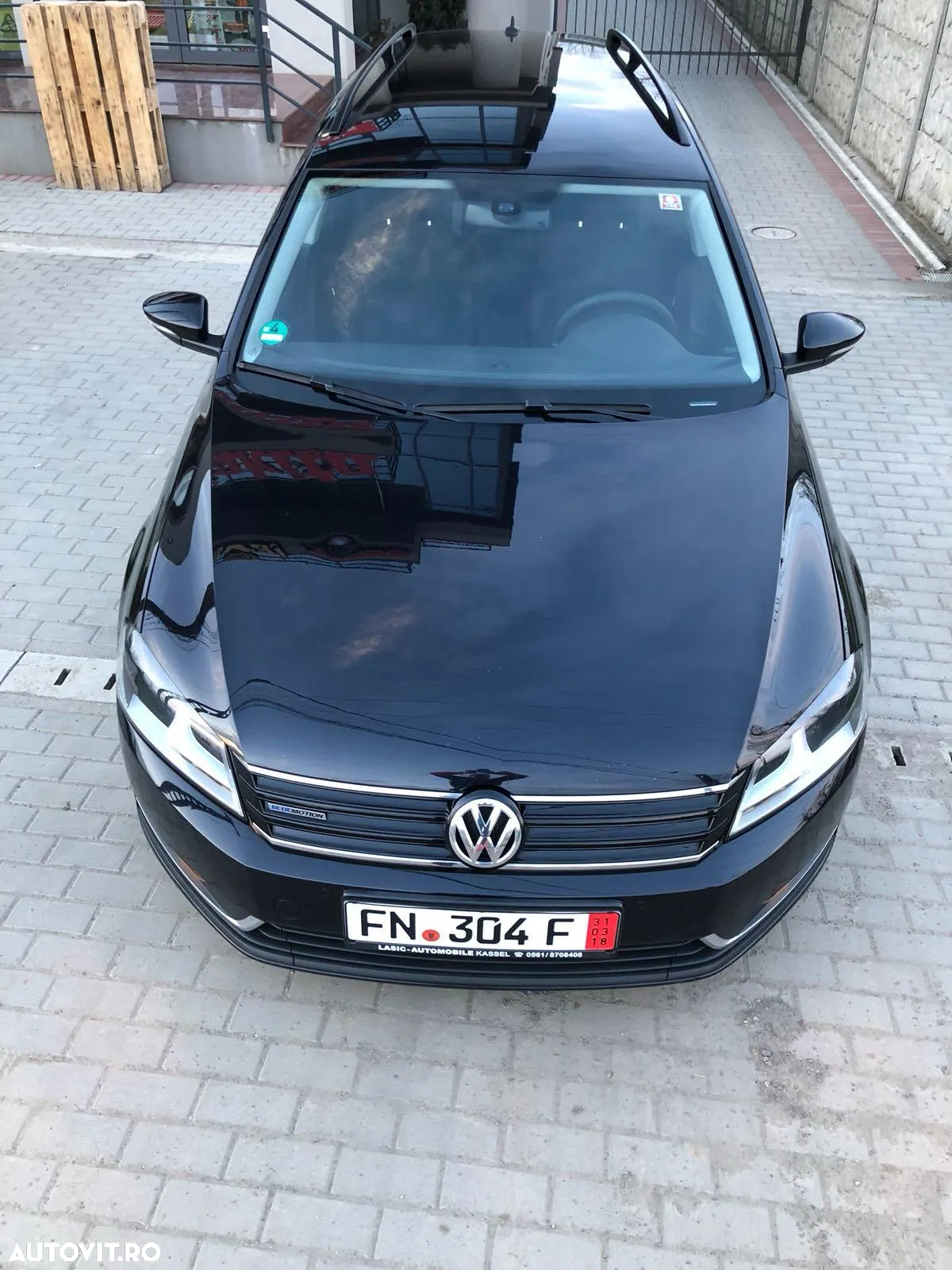 Volkswagen Passat - 11