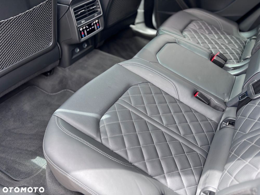Audi Q8 45 TDI mHEV Quattro Tiptronic - 37