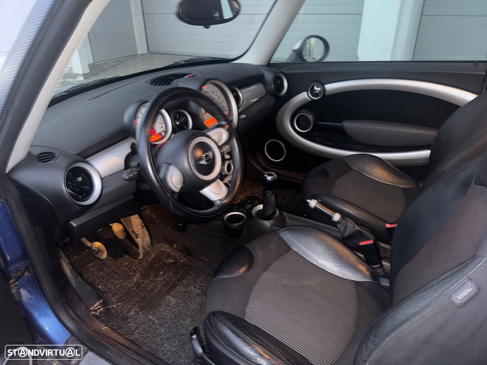 MINI Clubman Cooper D - 11