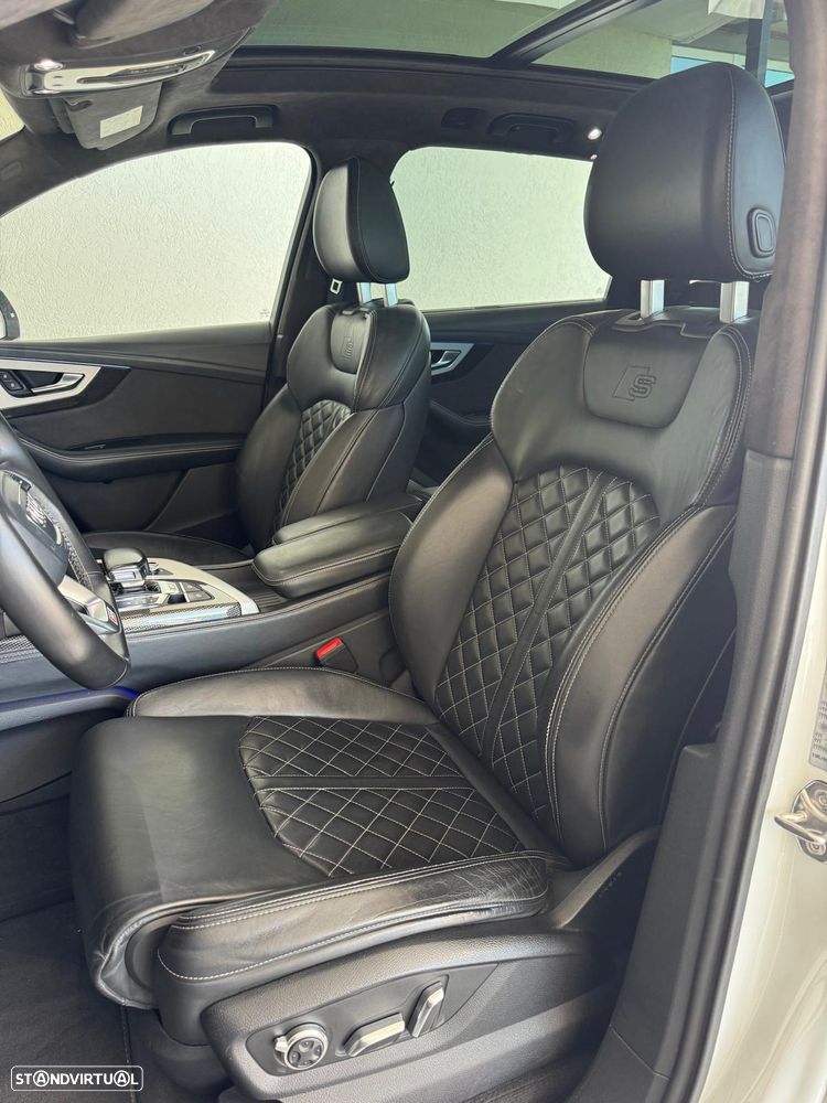Audi SQ7 4.0 TDI V8 quattro Tiptronic 7L - 16