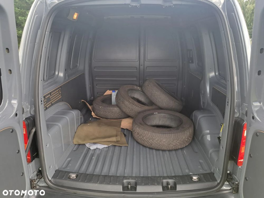 Volkswagen CADDY - 9