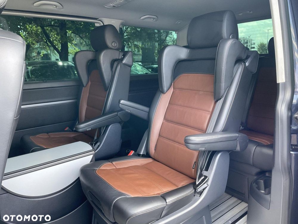 Volkswagen Multivan - 17