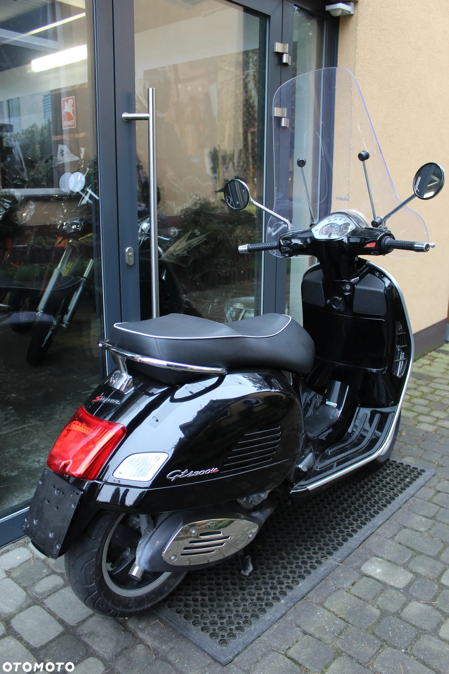 Vespa GTS - 5