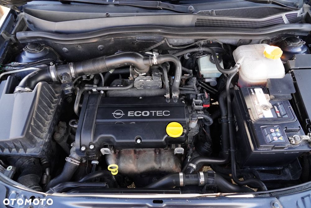 Opel Astra 1.4 Essentia - 5