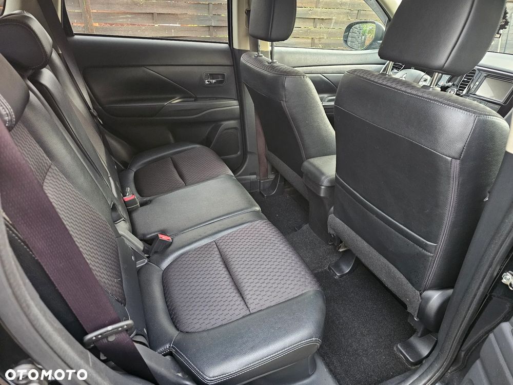 Mitsubishi Outlander 2.2 DI-D 4WD Diamant Edition - 7